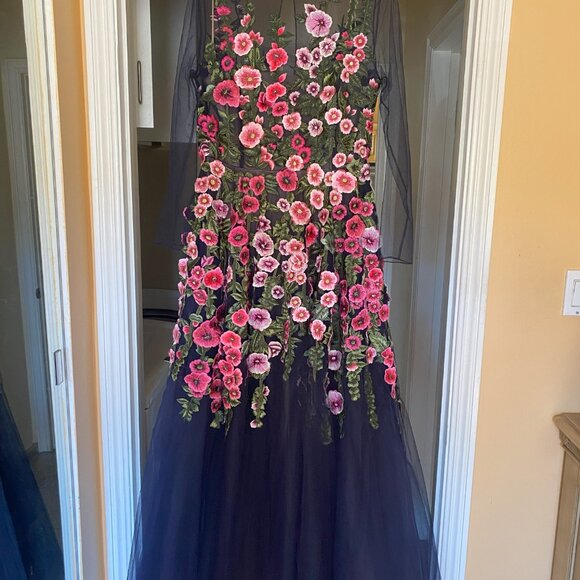 OSCAR De La RENTA  Hollyhocks Threadwork Tulle Long-Sleeve Gown Size 14  $4,990 - Picture 10 of 15